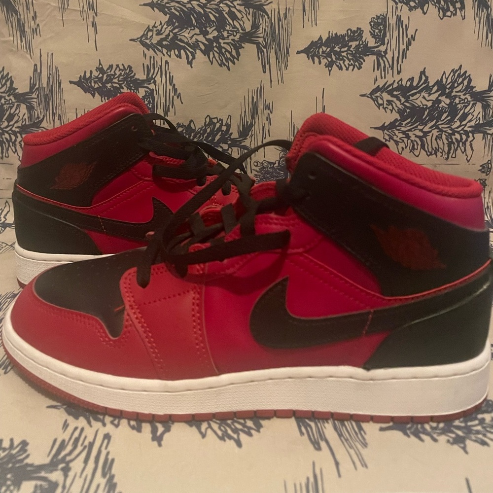 Nike Air Jordan 1 Mid GS 'Reverse Bred' Gym Red/Black